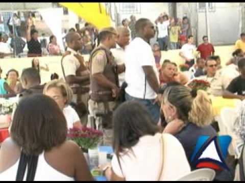 Feijoada reúne policiais e comunidade no bairro do Calabar em Salvador