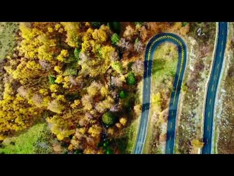 The highway which winds its way through the #Hemu village may be the most beautiful scenery