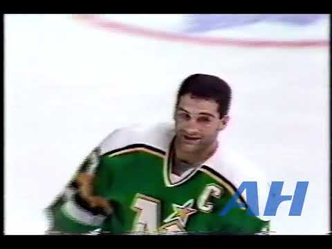 NHL Dec. 16, 1989 John Kordic,TOR v Basil McRae,MIN Toronto Maple Leafs Minnesota North Stars