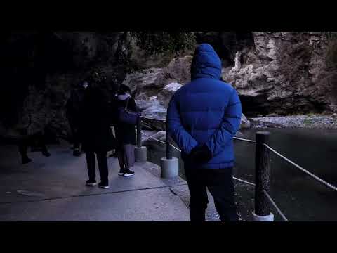 高知県・仁淀ブルー 中津渓谷ガイド散策　Nakatsu Valley Tour in Kochi JAPAN