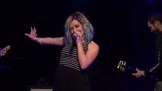 Lacey Sturm - I’m not Laughing - Live