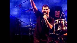 TRISTEMENTE CELEBRES - MUNDO SIN LEY (EN VIVO).wmv