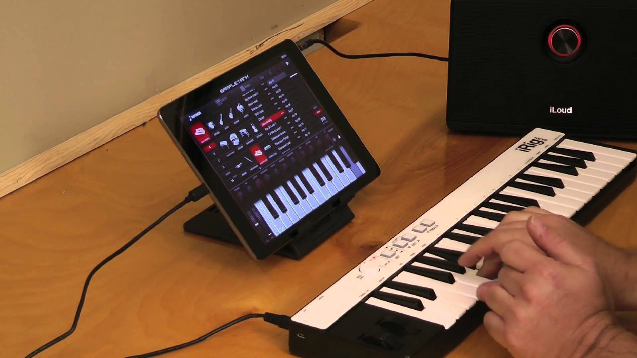 SampleMoogâ„¢ - Mobile Edition: The Latest Collection for SampleTank for iPad and iPhone - YouTube
