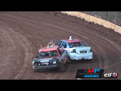 Modified Sedans - Heat 32 - Lucas Oil Kings Royal V - Kingaroy Speedway - 28.01.17