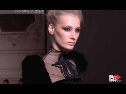 STEPHANE ROLLAND Fall 2009/2010 Haute Couture Paris - Fashion Channel