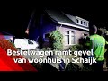 Bestelwagen ramt gevel van huis in Schaijk, bewoners niet gewond