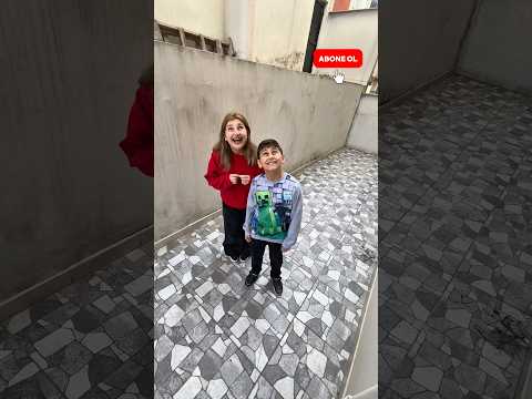 Komşu teyze para verince bizim haller ! 😳💵 #komikvideolar #eğlence #komedi #shorts