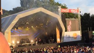 bg8 - Nicholas McDonald - Answerphone