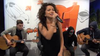 Inna - Fata din randul 3 (LIVE @ RADIO 21)