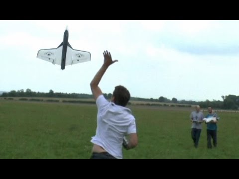 RUPERT CRASHES HIS RC MULTIPLEX FUNJET AT SPOCKFEST - 2014