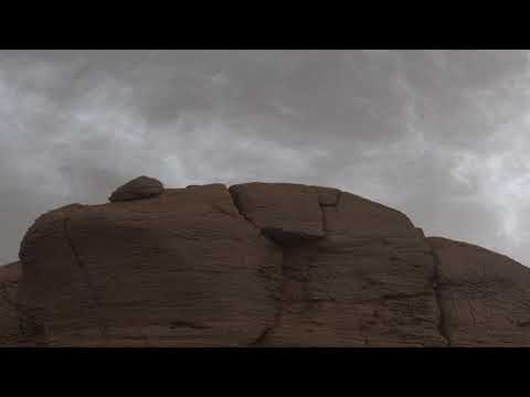 Som ET - 52 - Mars - Curiosity Spots Clouds Over Mont Mercou - 4K