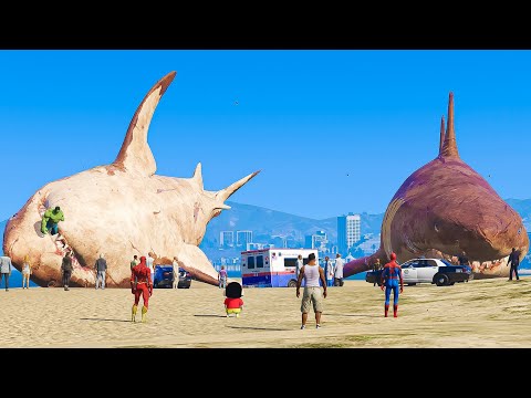 BIGGEST MEGALODON SHARK ATTACK IN LOS SANTOS | Shin Chan & Franklin & Avengers Trying to Escape GTAV