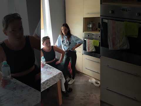 troje to już tłok #humor #wraca #couple #ponad #funny #humour #happy #śmieszne #comedy #mama