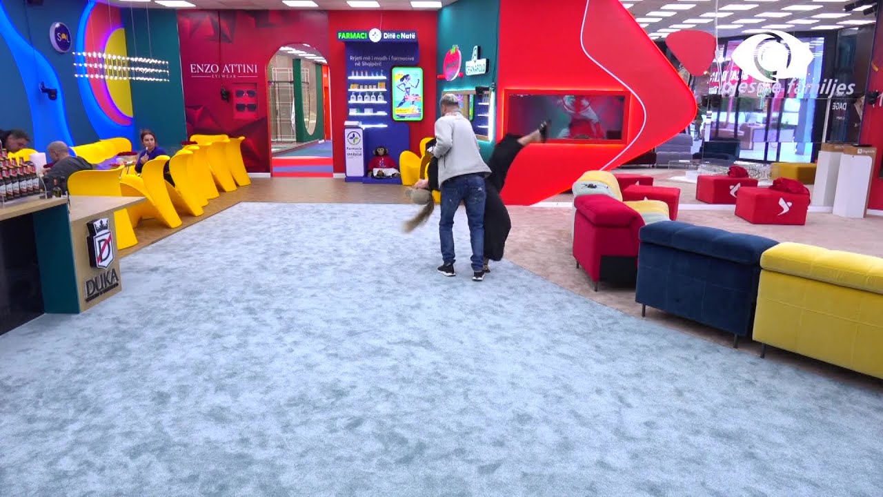 Olta kërcen me Luizin, banorë bëjnë prova për ‘Talent Show’