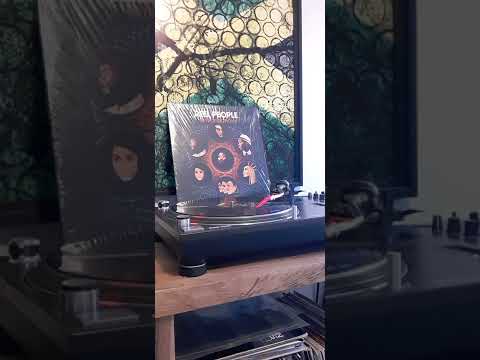 Reel People, ft Angie stone.."Dont stop the music."