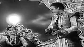 raat rangeeli mast nazare Lata_Rafi_Shakeel B_Naushad a