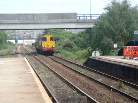 20302 and 37606 pass metrocentre with 2 tone