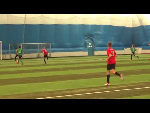 Mico katkaisee ja loistava syöttö mistä Johanel tekee toisen maalin