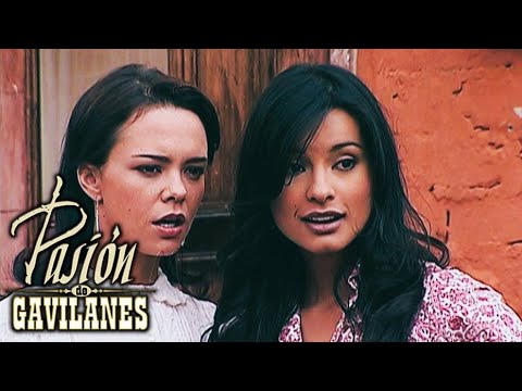 Pasion de Gavilanes - Jimena y Sara estan embobadas con los Reyes