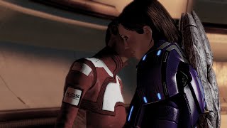 Mass Effect 2 - Gianna Parasini Kisses Female Shepard
