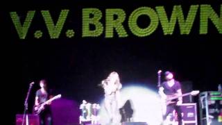 VV Brown - L.O.V.E.