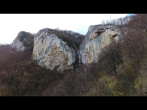 Traseu Cascada Vânturătoare - Parcul Naţional Domogled - Valea Cernei