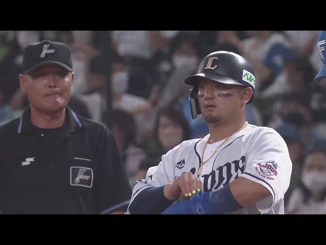 【1回裏】初回のチャンスを生かす!! ライオンズ・森友哉 先制の2点タイムリーヒット!! 2022年6月29日 埼玉西武ライオンズ 対 北海道日本ハムファイターズ
