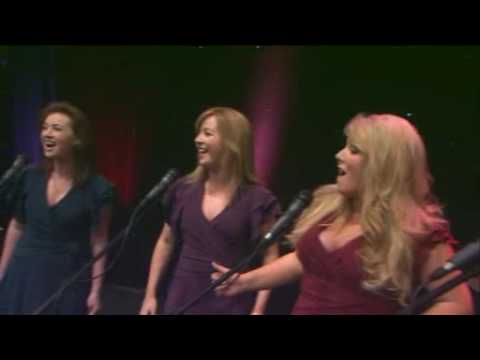 download lagu mp3 mp4 Celtic Woman Chicago, download lagu Celtic Woman Chicago gratis, unduh video klip Celtic Woman Chicago