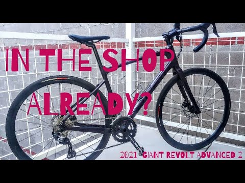 2021 GIANT REVOLT Advanced 2: Bike Review: New Tires, Truths, and Repairs.