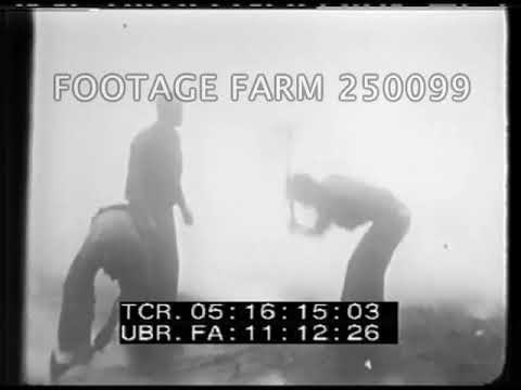 1945, Pacific:  Kamikaze Attacks On Yorktown - 250099-09