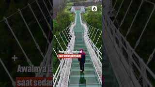 Download lagu Detik detik Gubernur Khofifah Jatuh di Jembatan Ka... mp3
