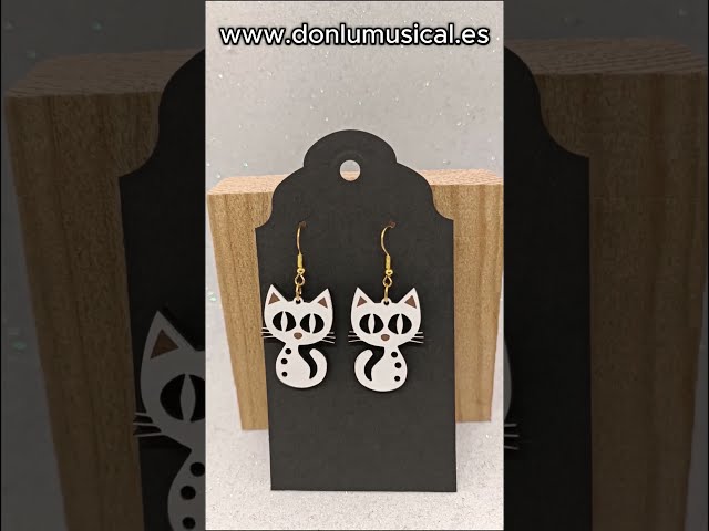 Vídeo relacionado con Mppchhn Pendientes Extravagantes | Pendientes de Resina con Truco | Bisutería Divertida Accesorios para Mujer para Estilo Callejero Atrevido Uso Diario Navidad y Día de los Inocentes Halloween