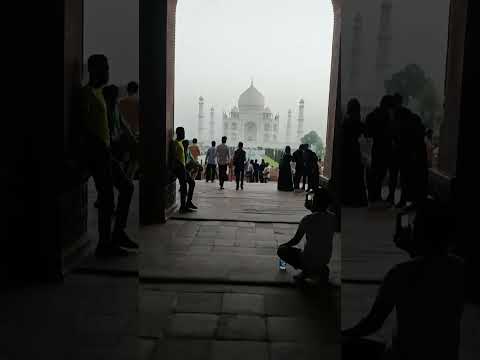 #tajmahal #agra #uttarpradesh #shortsfeed #youtubeshorts #viral #share #shahjahan #mumtaz #lovestory