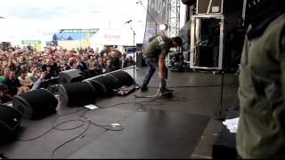 I don't go on stage because I love music, I go on stage because I HATE GUITARS