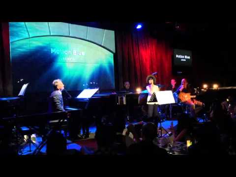 David Foster ft. Kafin - "Moody's Mood (for love)" @ Motion Blue Jakarta