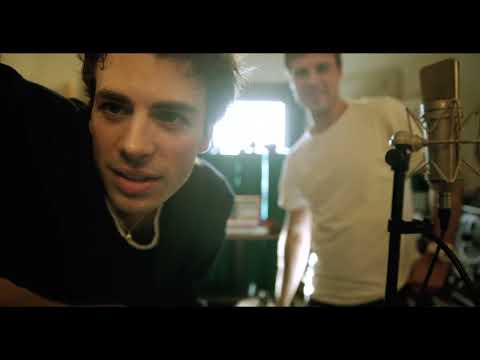 Eighty Ninety - 2 Carat (Official Video)