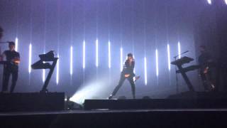 Christine and the Queens live @ Zénith de Paris - Ugly pretty (fin) + Pump up the jam