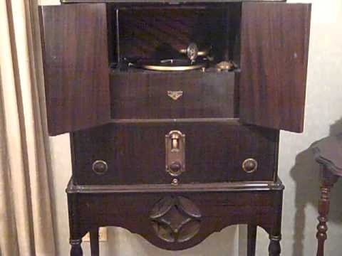 ISHAM JONES AL JOLSON LOUIS PANICO - FEELIN' THE WAY I DO - ROARING 20'S VICTROLA