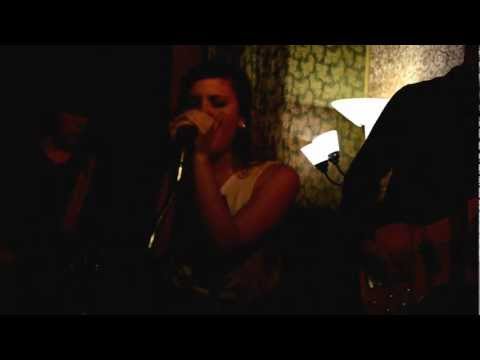 Brooke DiCaro "Warning" (Incubus cover)