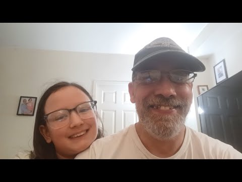 Lillian VS Daddy Penny Box Battle!