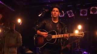 Nick Jonas covers &quot;Can&#39;t Have You&quot; by the Jonas Brothers - Oct. 6 2014 Toronto