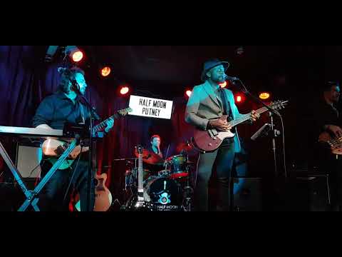 KEVIN DAVY WHITE live in London 14 Oct 2022 🔥🎸🔥🎤🔥🎶 #rock #kdw #rockstar #xfactor