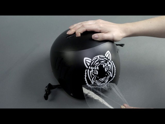 Video teaser per Silhouette Reflective Vinyl