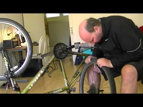 MongoTV_446 - Fede Mongo John Skifter Søvndrukken Slange På Cykel Grundlovsdag 5.Juni 2015 - KAFFE