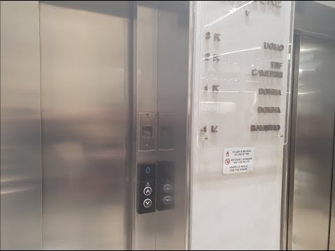 2 2010 thyssenkrupp Synergy (Mod. 2018 thyssenkrupp) MRL Tr. Elevators@Zara D.Store, Rome, Italy