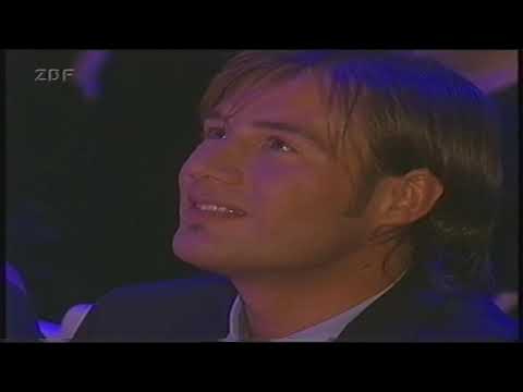 Nobody Wants To Be Lonely -Ricky Martin