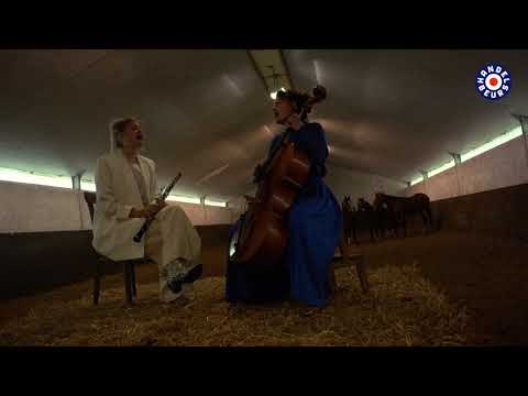 Bij gebrek aan publiek - Lili Grace