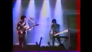 THE CURE - "Primary" (Montigny-Lès-Metz 17/10/81)