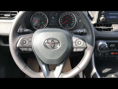 Toyota Windshield Wipers: Guide to your Auto Rain-Sensing Wipers