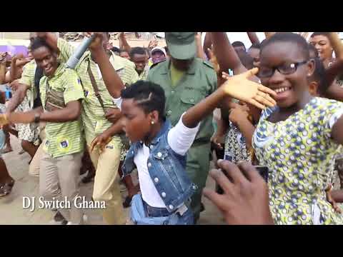 DJ Switch Ultimate Performance with SHS students